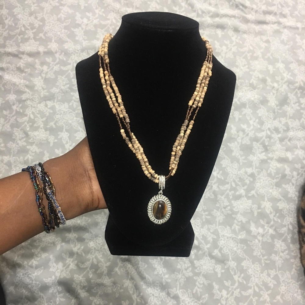 ❤️Avon Tigers Eye Beaded necklace ❤️